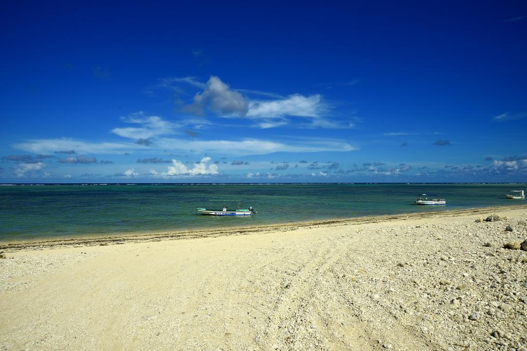 Отель Exes Ishigaki Ishigaki  Экстерьер фото